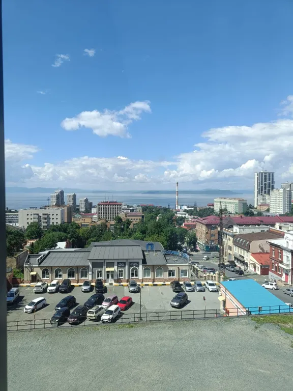 Новая студия в центре с видом на море