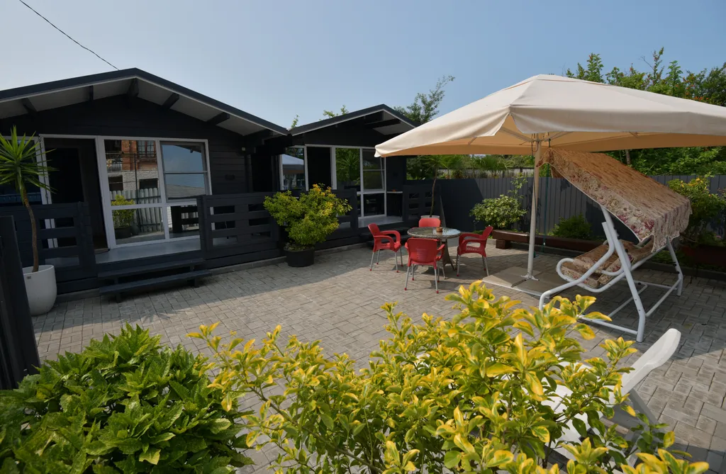 Коттедж Коттедж в центре города — Сухум