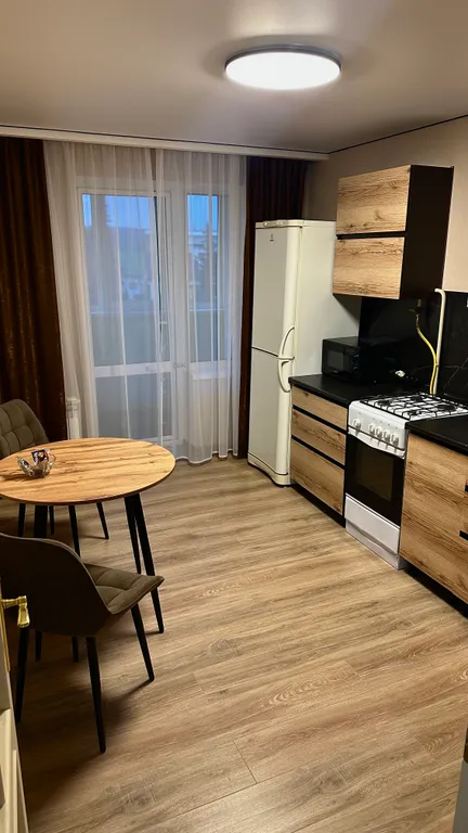 Квартира в свежем ремонте с прекрасным видом из окна