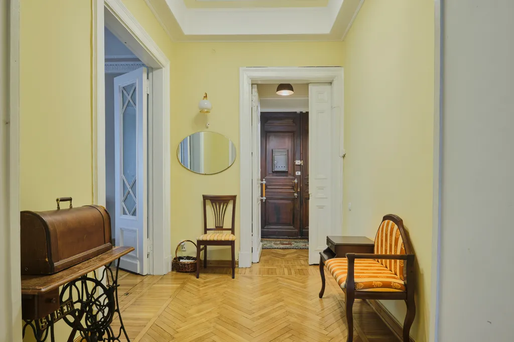 Квартира Квартира в легендарной высотке — Москва