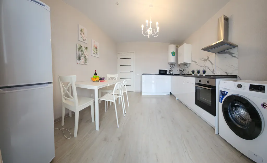 Двушка с видом на детскую площадку