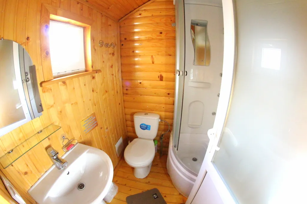 Квартира Квартира Номер "Улучшенный" с двуспальной и двумя односпальнымии кроватями — Судак