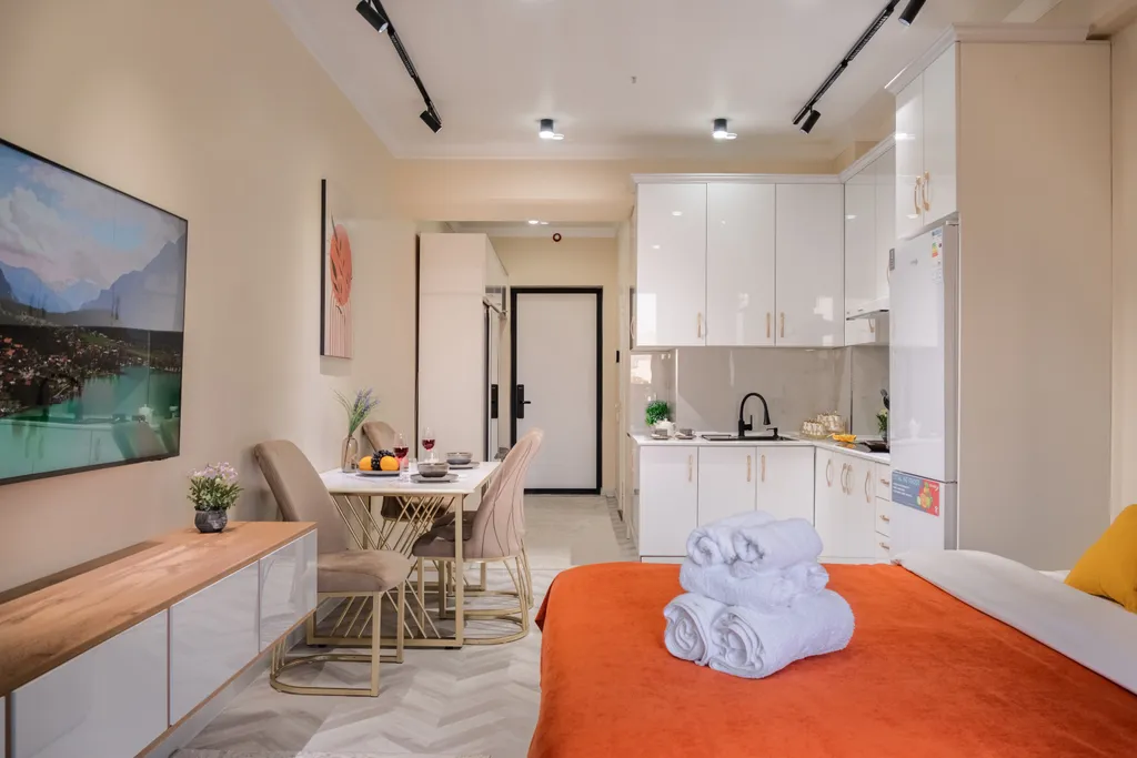 Современная студия с панорамой Tashkent City