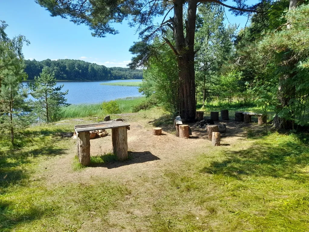 Домик на острове