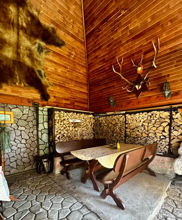 Дом возле аэропорта