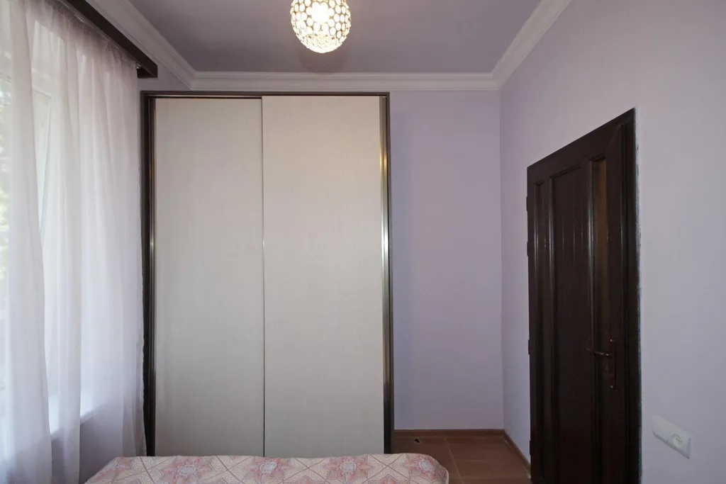 Апартамент у площади Республики