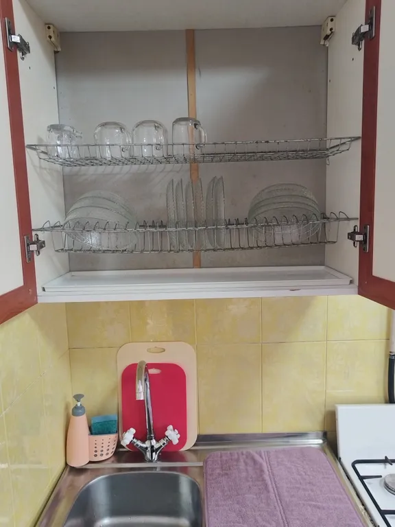 Благоустроенная квартира в тихом районе.