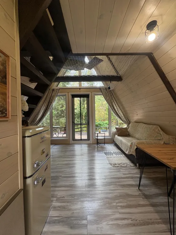 Атмосферный дом шале с видом на лес