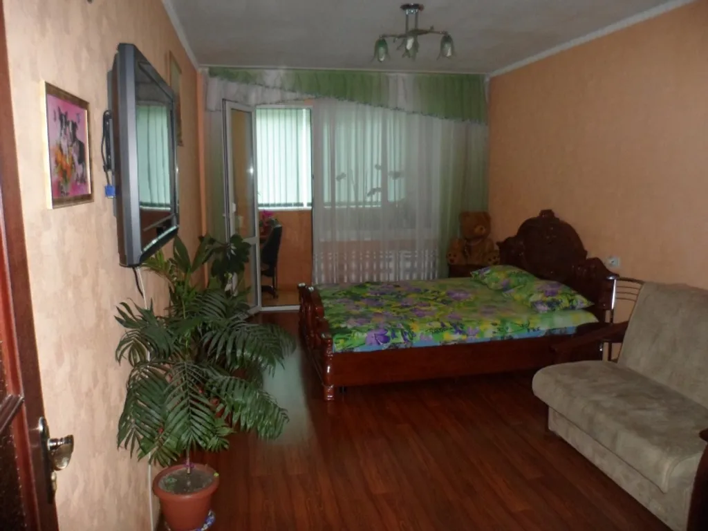 1-комнатная Квартира — аренда посуточно в Алушта