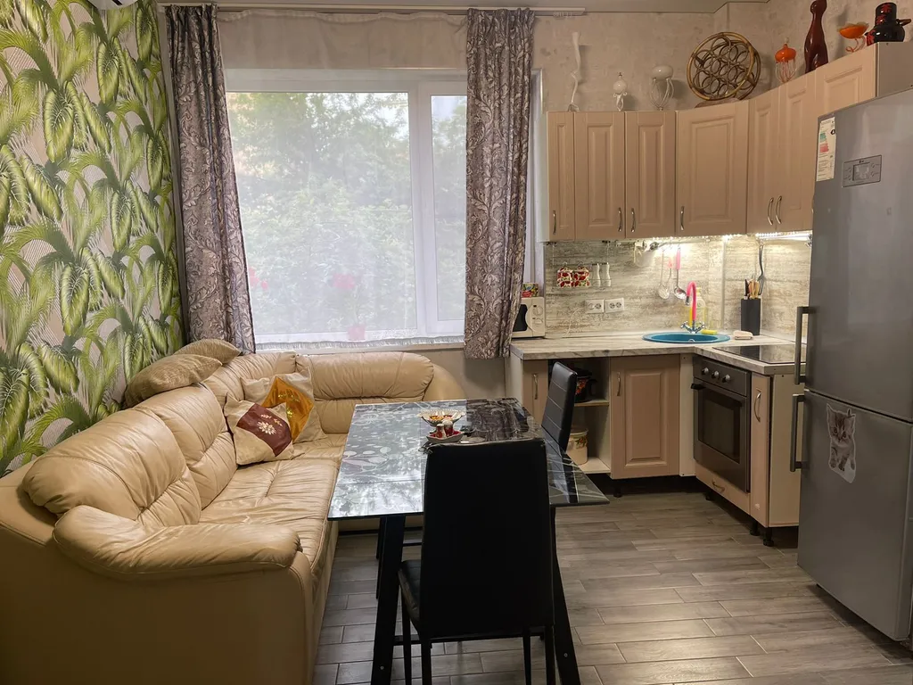 Евро3комнатная квартира рядом с парком Революции с парковкой