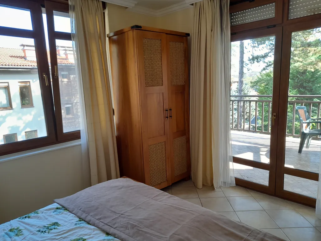 Трехкомнатный люкс в соснах у моря в Санта Марина