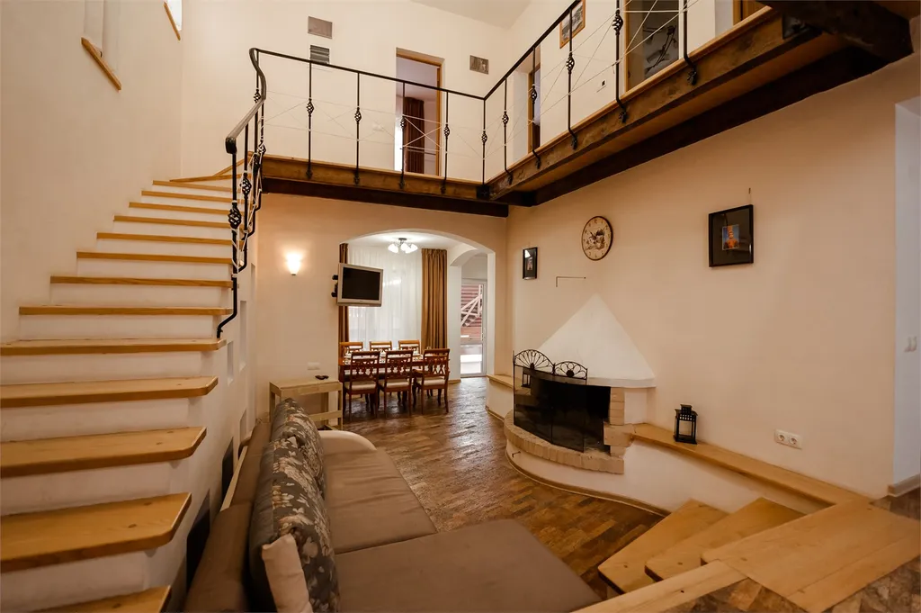 4-комнатный Дом