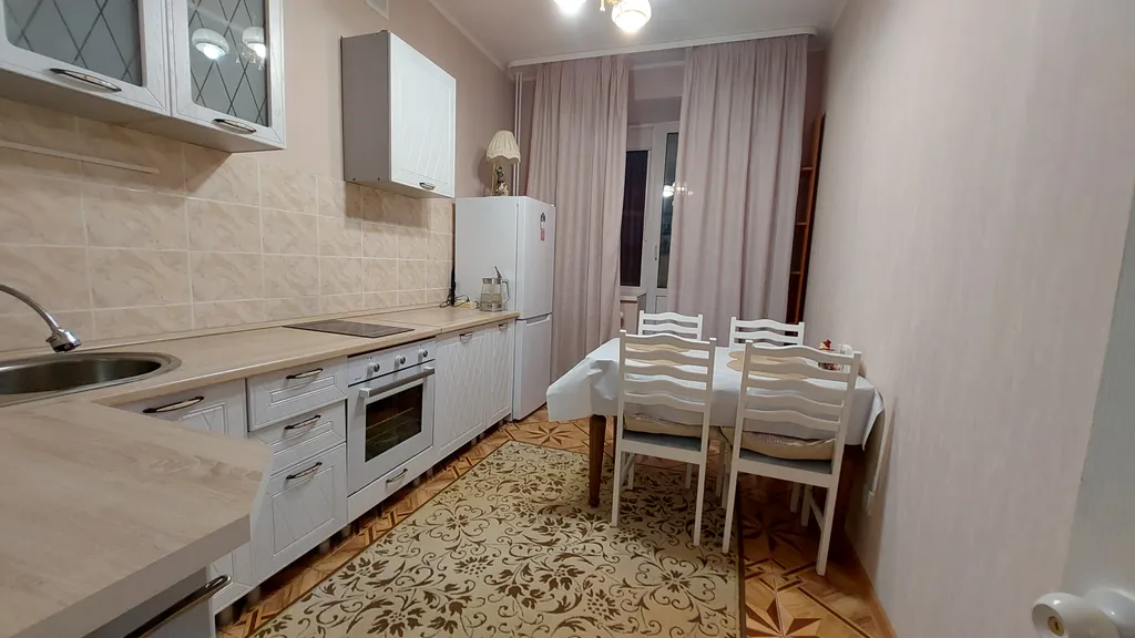 Светлая просторная вартирка в центре рядом с окружной стоматологией