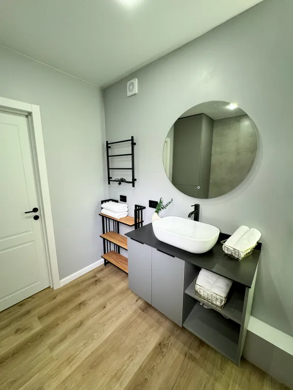 Студия в центре города с видом на набережную