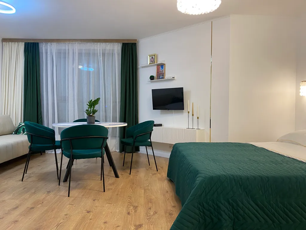 Шикарная студия на Парнасе