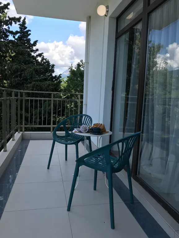 Апартамент с видом на бассейн