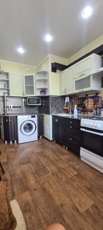 4-комнатная Квартира