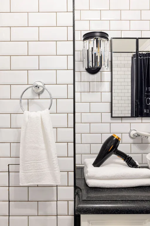 Духкомнатная квартира рядом с метро Электросила