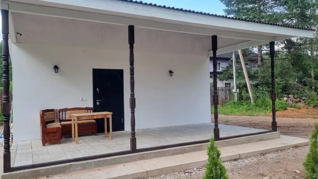 Коттедж Коттедж у озера в лесу — Луга