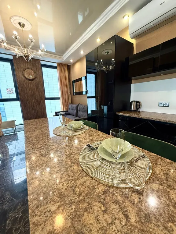 Трехкомнатная квартира на Гостином дворе