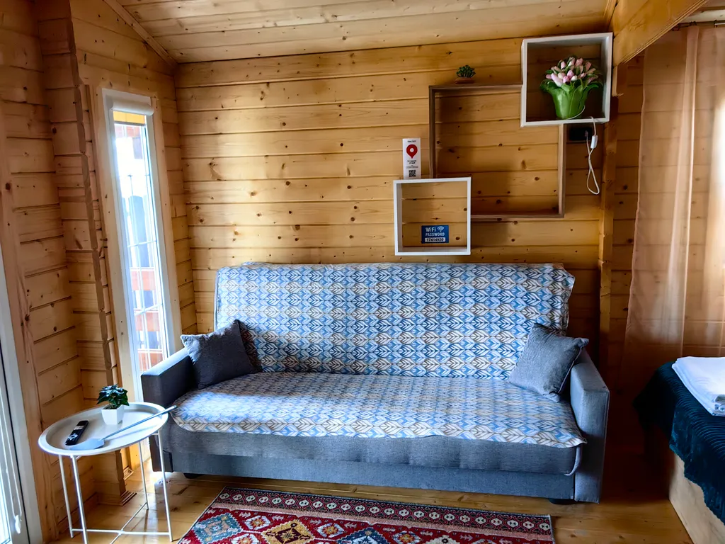 Уютный деревянный дом