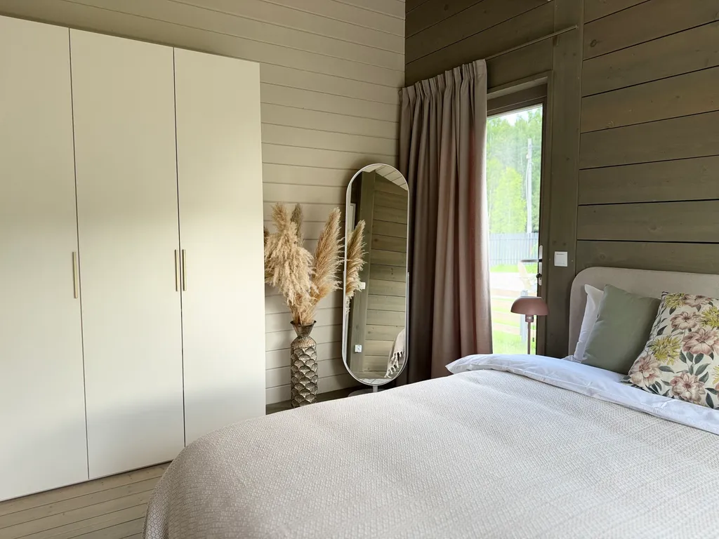 Уютный загородный дом в тишине