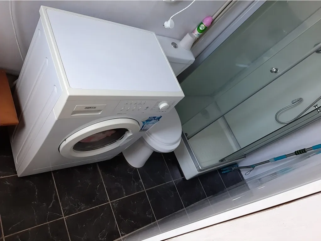 Коттедж Небольшой гостевой дом с двориком — Ялта