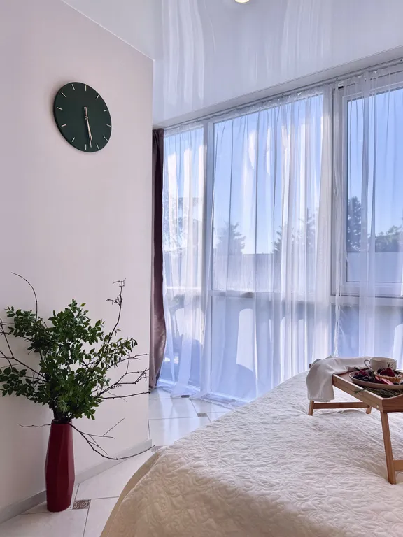 Квартира Квартира в ЖК Бизнес класса с бассейном, парковой и в 3 минутах от моря — Адлер