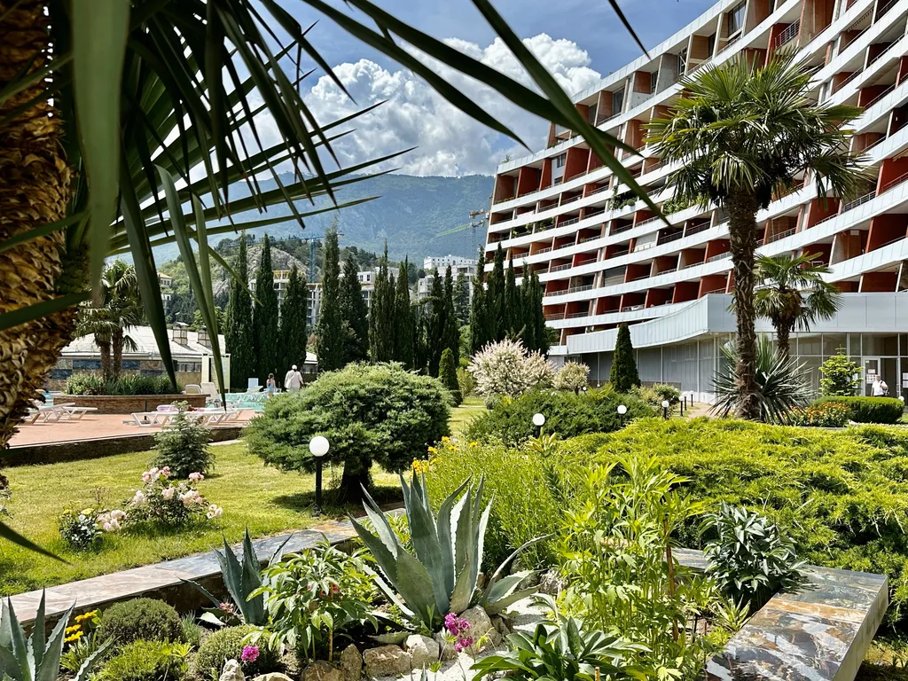 3-комнатная квартира в современном ЖК с бассейном