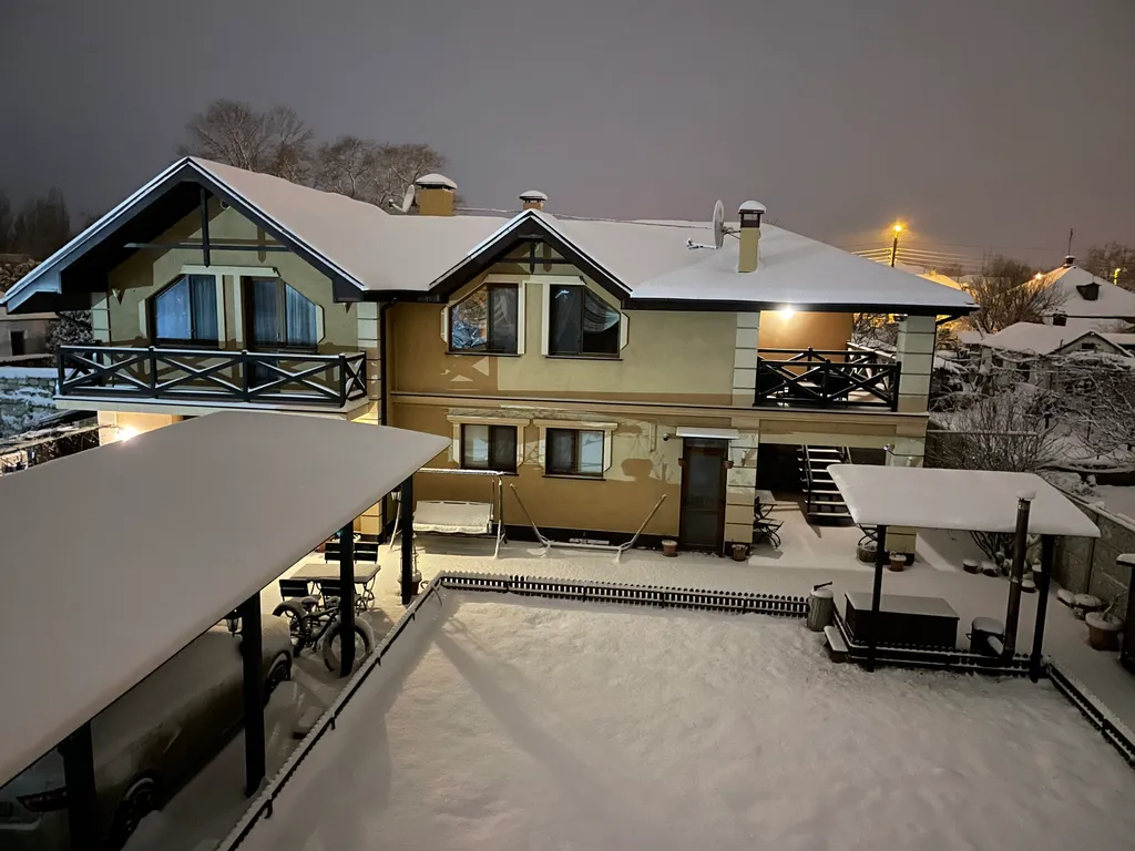 Коттедж Гостевой дом с сауной и бассейном — аренда посуточно в Керчь