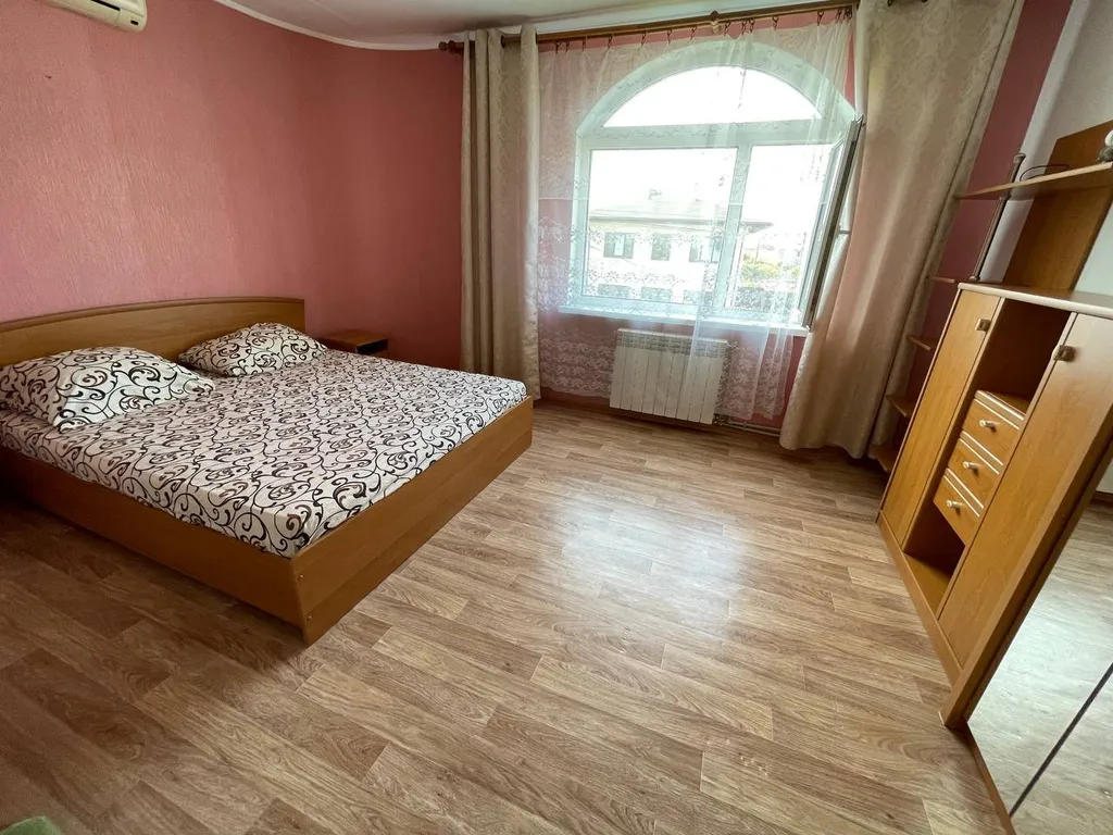 Уютный дом для большой компании