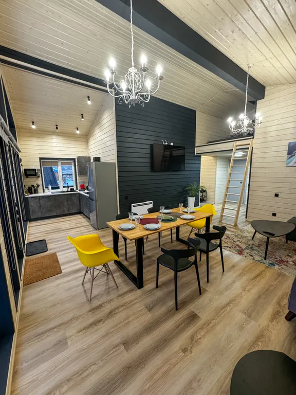 Уютный коттедж БарнХаус с сауной (включена) и сибирским чаном