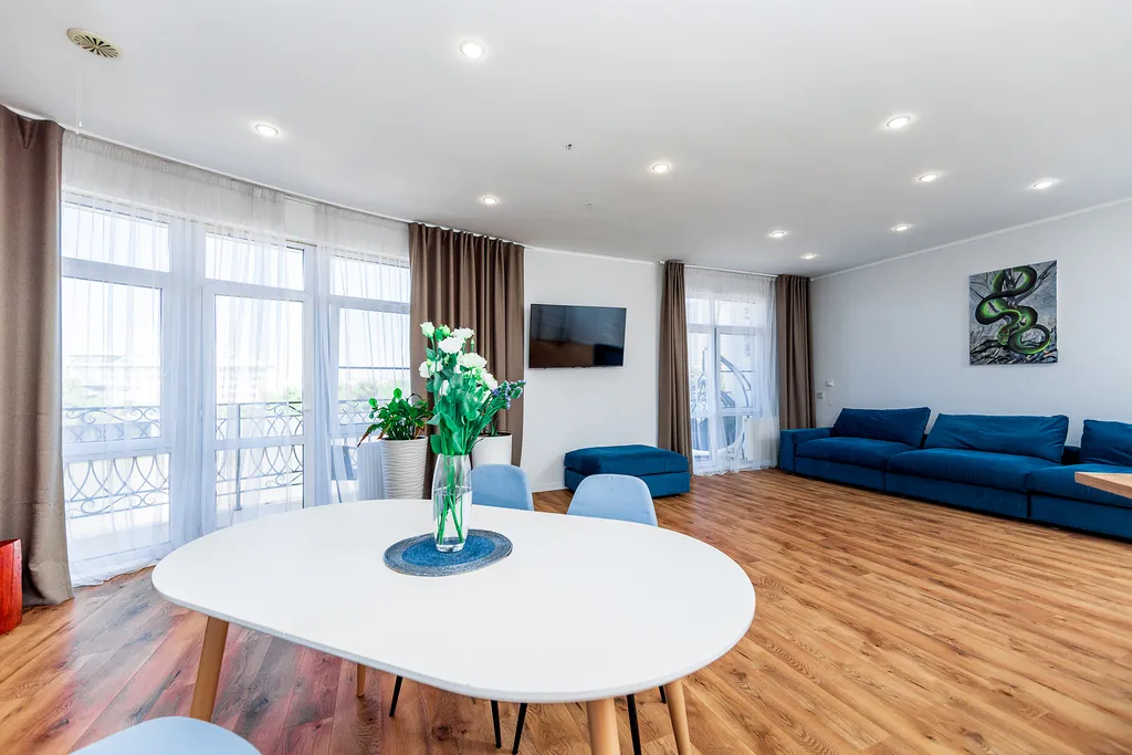 Квартира с видом на море в элитнoм ЖК Изумрудный гopoд