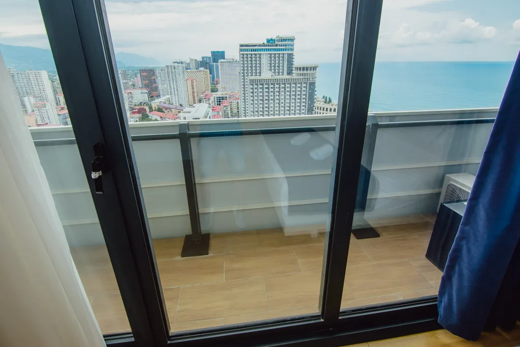 Апартамент с видом на море, на первой линии