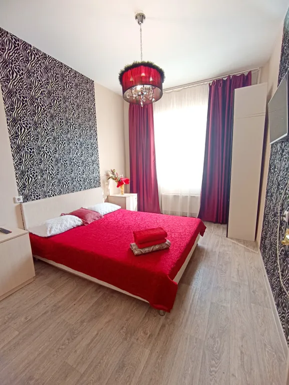 Просторная 3-комнатная квартира в центре города со всеми удобствами — аренда посуточно в Якутск