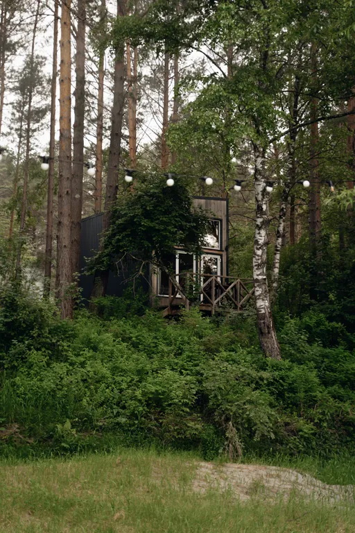 Дом с видовой террасой на берегу Катуни