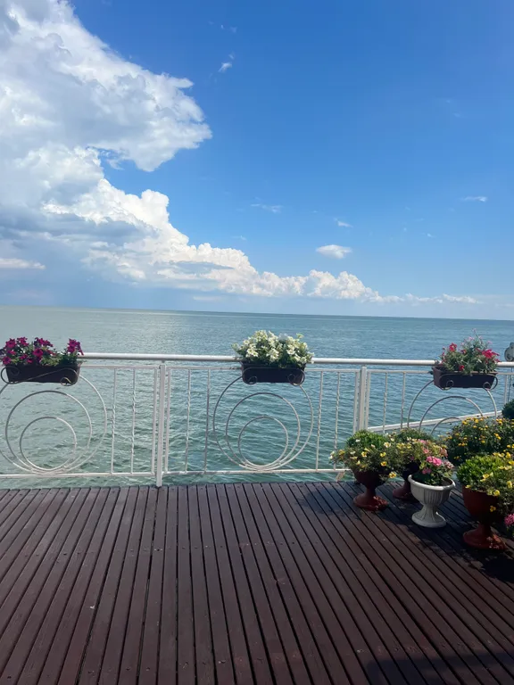 Коттедж у моря