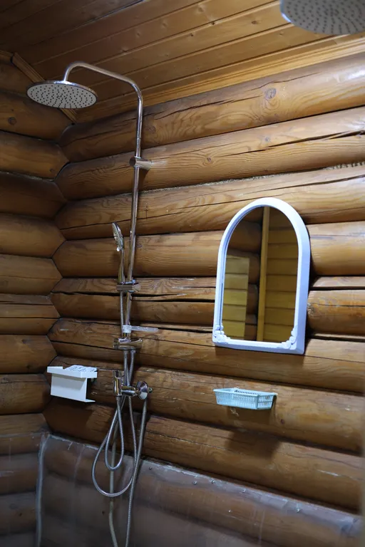 Коттедж с двумя спальнями, русской баней и теплым бассейном