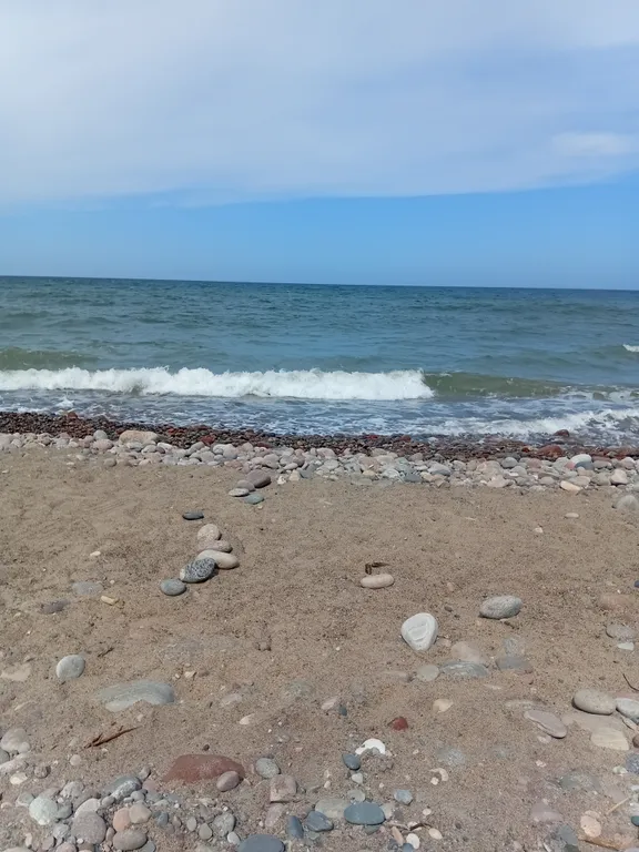 Уютная квартира в новом доме у берега моря