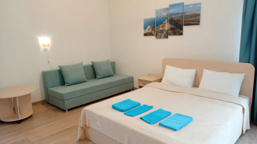 Двухместная комната с двумя доп. местами, с санузлом