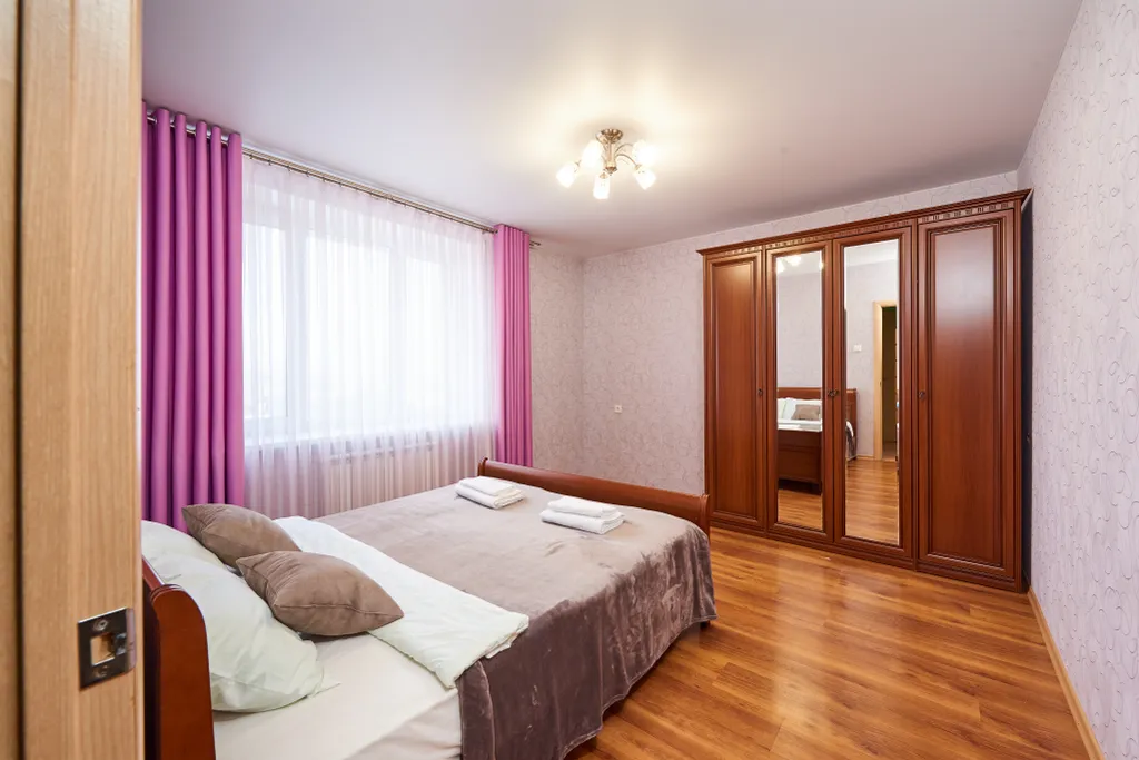 Просторная двухкомнатная квартира в центре города — аренда посуточно в Пенза