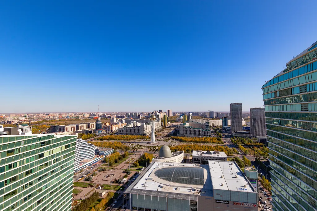 Уютная квартира в самом центре Астаны, с видом с 36 этажа