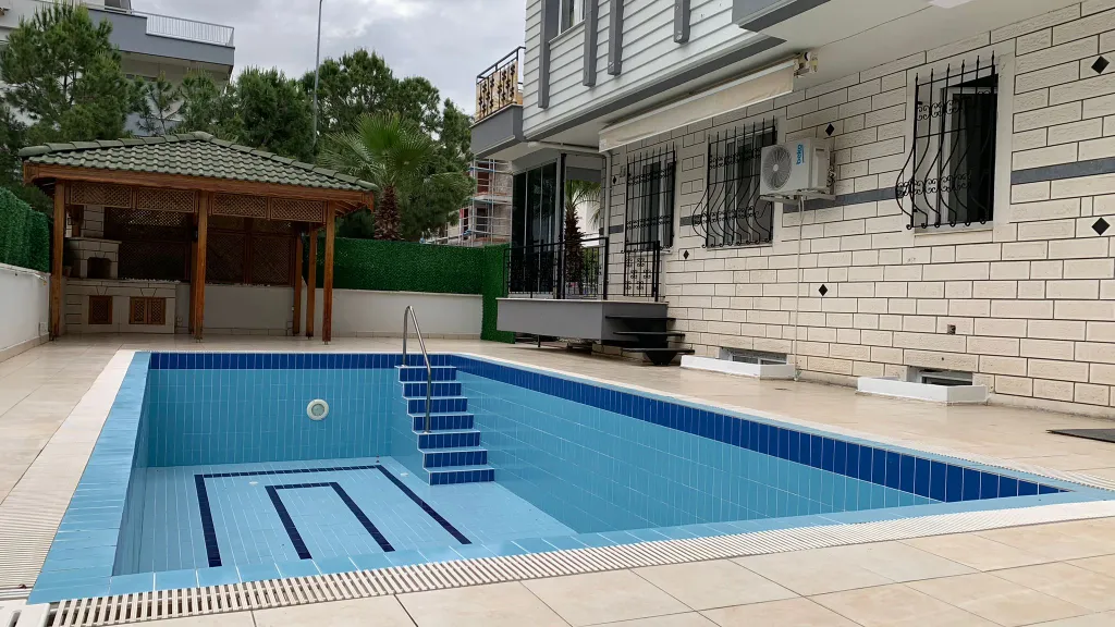 Двухуровневая квартира в 350 метрах от пляжа