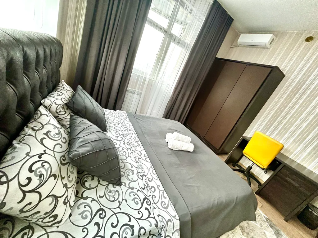 4-комнатная Квартира