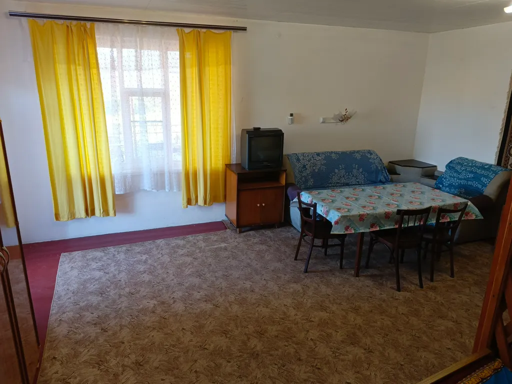 Уютный номер с большим свободным пространством до восьми человек