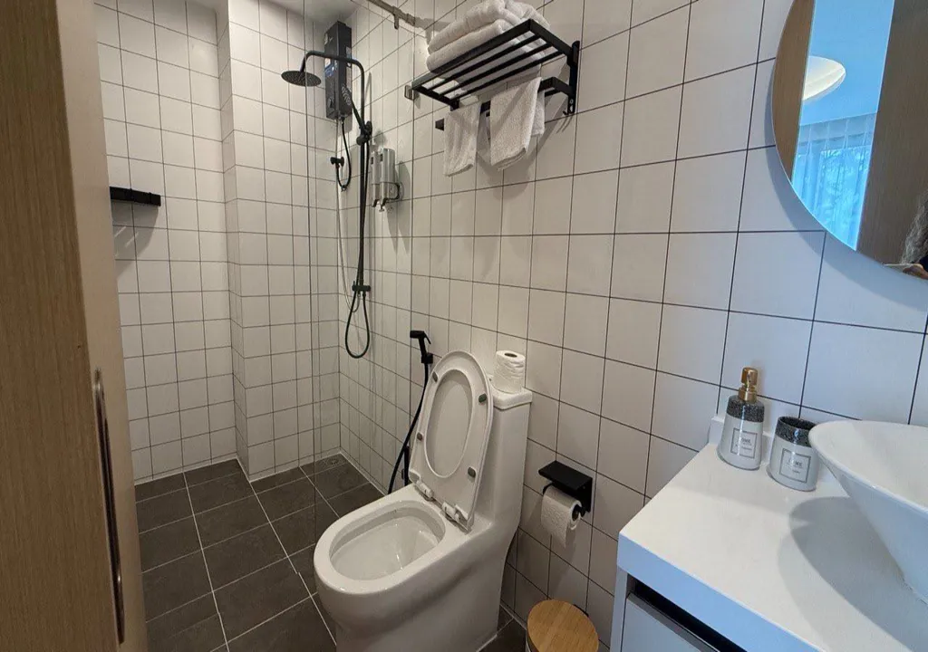 Прекрасный отдых у пляжа камала с бассейном и спортзалом