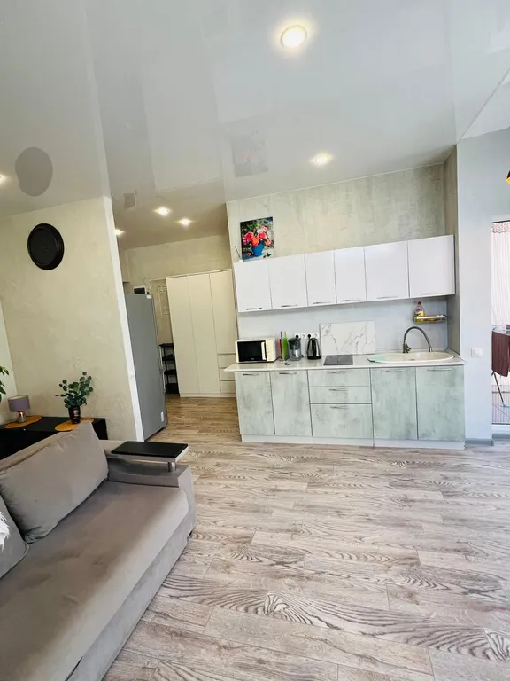 Квартира-Студия в новом доме у моря, с парковкой! тихо уютно