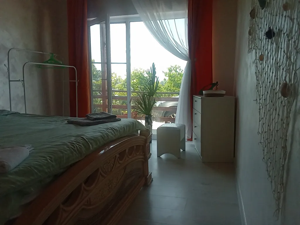 Новый дом с видами на море для приватного отдыха