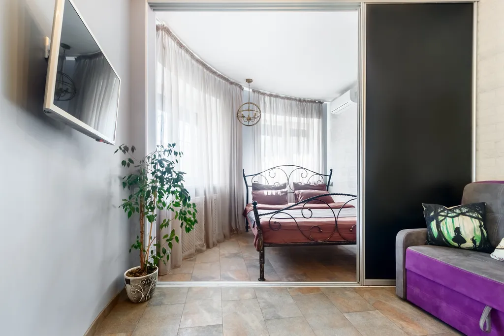 Квартира Дизайнерская квартира в стиле Алисы в стране чудес — Ростов-на-Дону