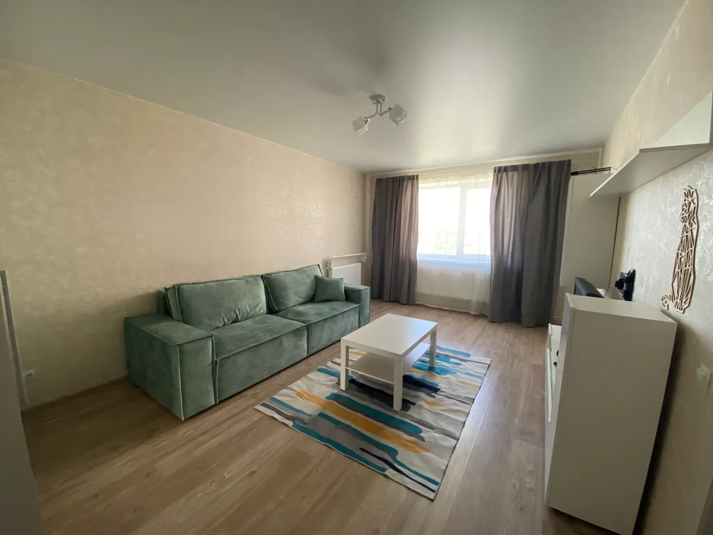 Уютная квартира в тихом районе — аренда посуточно в Тула